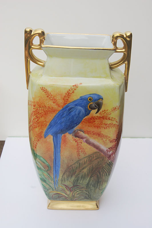 Hyacinth Macaws Vase - Side 2